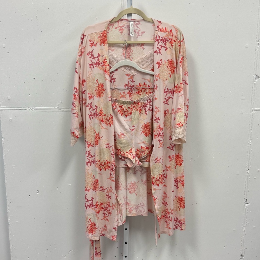 Flora Nikrooz Floral Sabrina Printed Travelset Pajama Pink Blush Top Shorts Robe